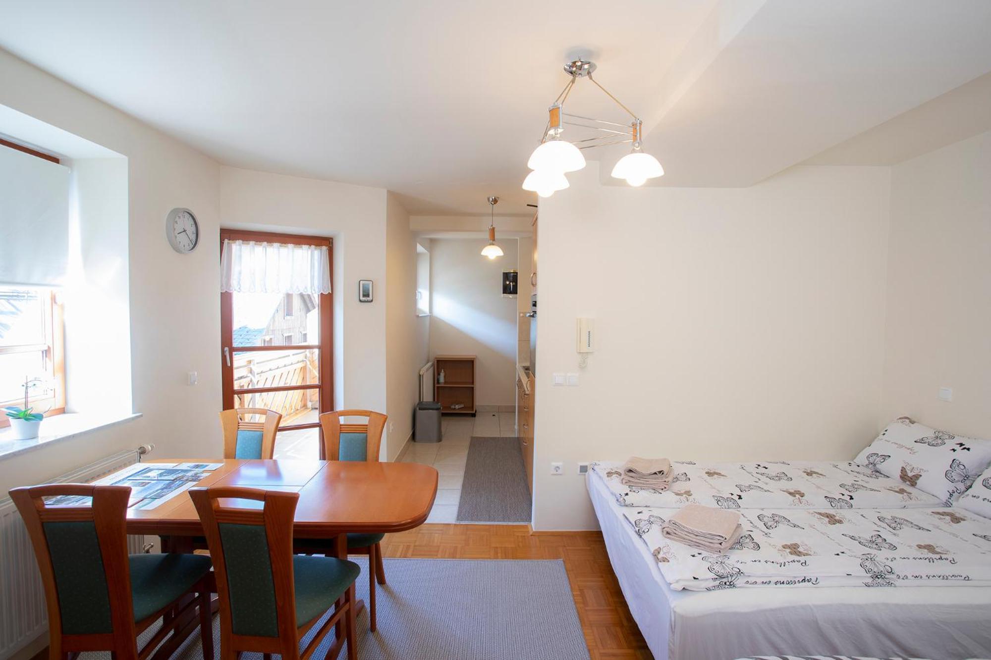 Apartment Tinka Kranjska Gora Room photo